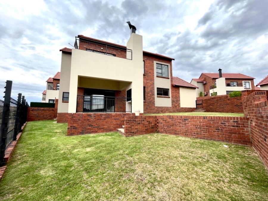 3 Bedroom Property for Sale in Wild Olive Estate Free State